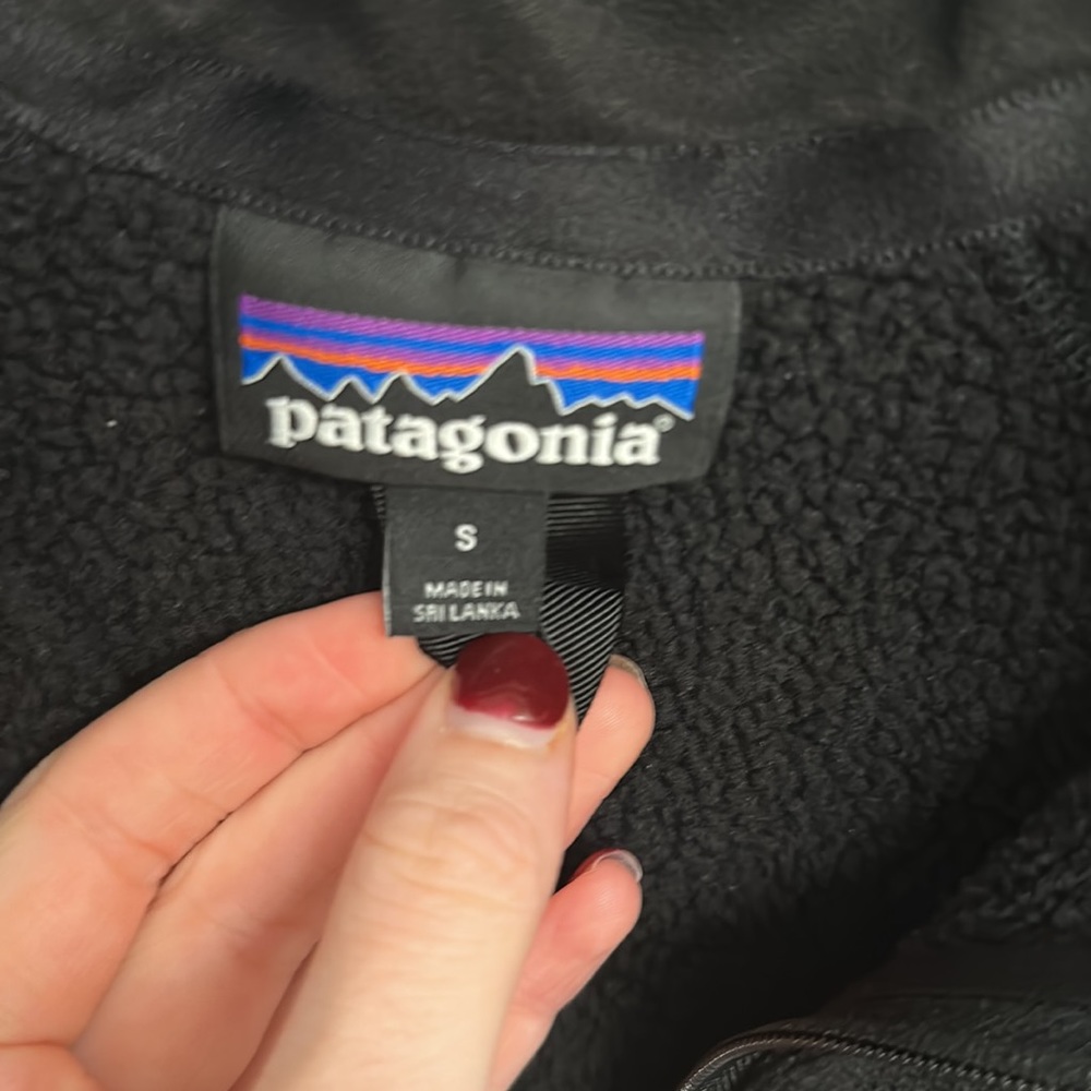 PATAGONIA WOMENS BLACK QUARTER ZIP - Picture 3 of 3